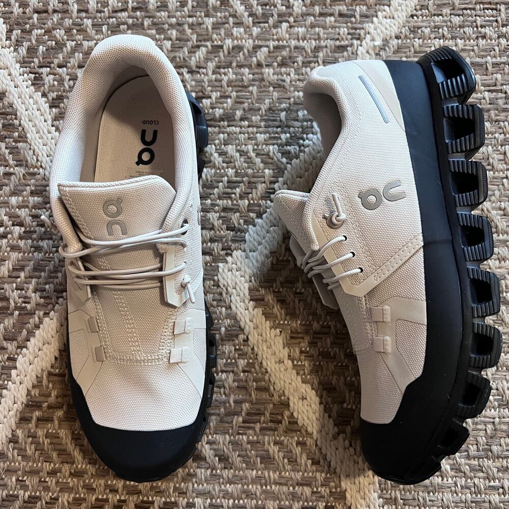 On Running Cloud 5 Ready - (RARE) Pearl/Magnet Womens Sz 8.5